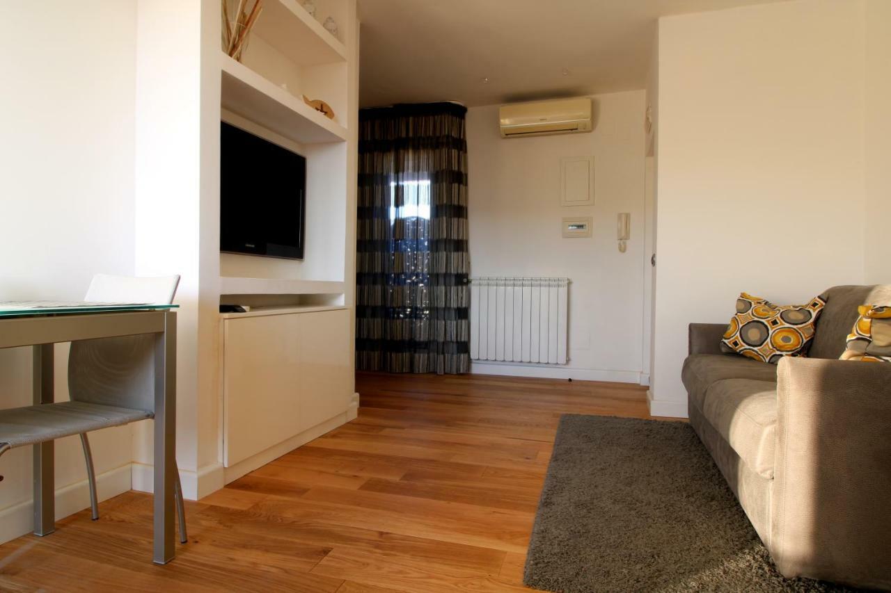 Suite Delicia Apartment - Appartamento Con Terrazza Наполи Екстериор снимка