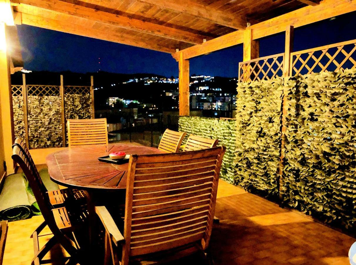 Suite Delicia Apartment - Appartamento Con Terrazza Наполи Екстериор снимка